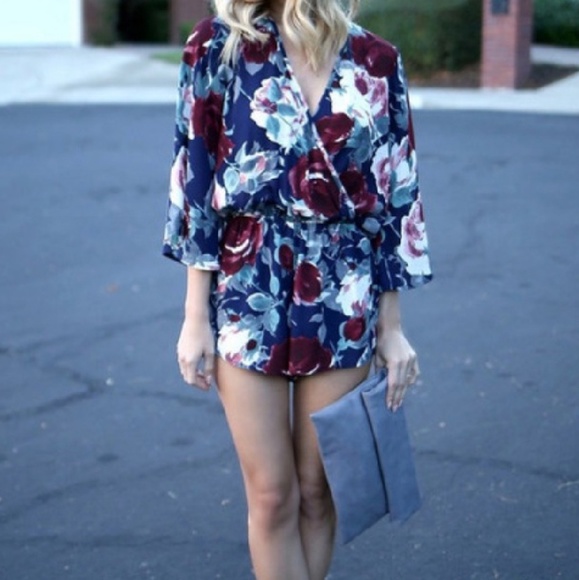 Navy Rose Floral romper - Picture 1 of 4